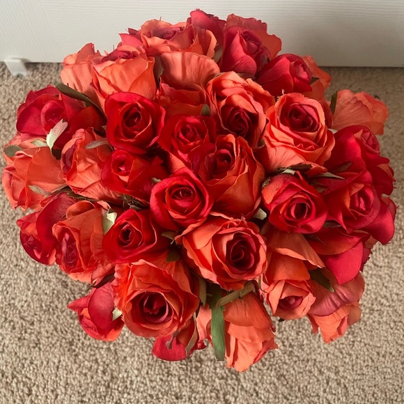 Red roses fake flower bouquet in a glass container bought from Horchow - Picture 4 of 6